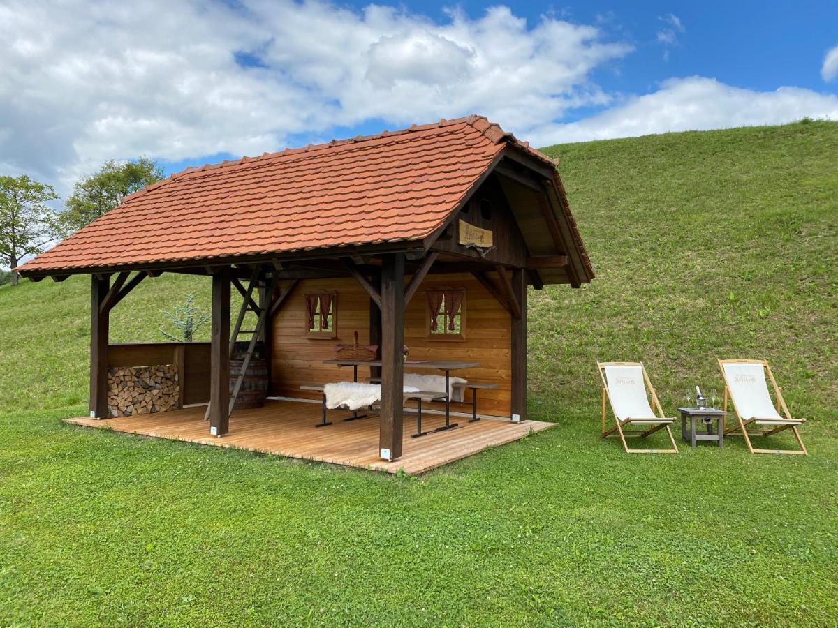 Villa Wooden Hut At Tourist Farm Artisek à Store Extérieur photo